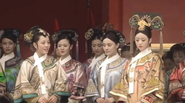 蒋欣再现华妃经典台词本宫未发话就没有你说话的时候