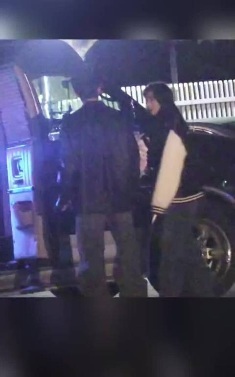 刘大锤拍到李宛妲、胡先煦先后回家，两人疑似同居，还买了新房！好事将近了吗