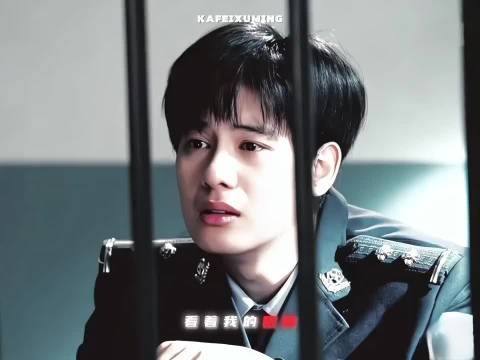 胡先煦综艺搞笑大男孩，醉梦变身冷峻刑警高雪林