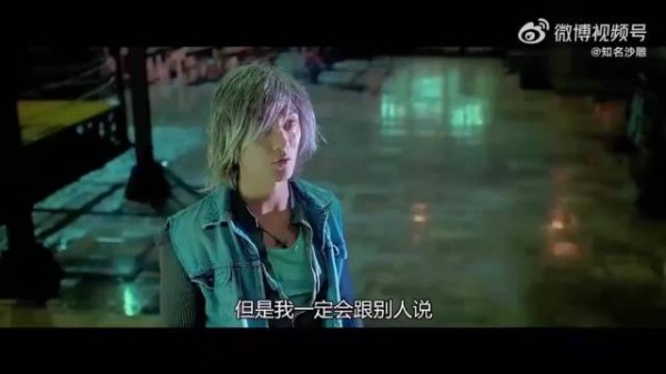 李小冉真是漂亮,当年主演这部香港动作片,真是太惊艳