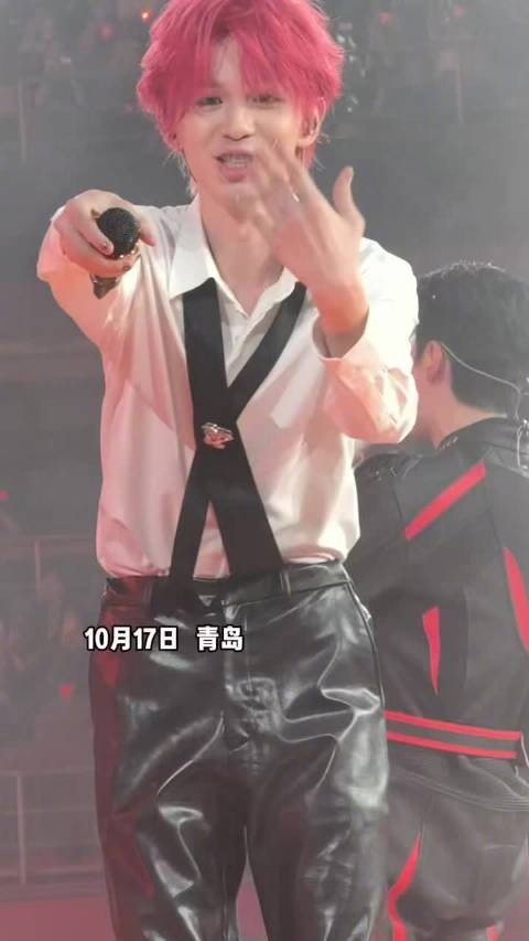 赵小童惊喜现身何浩楠演唱会