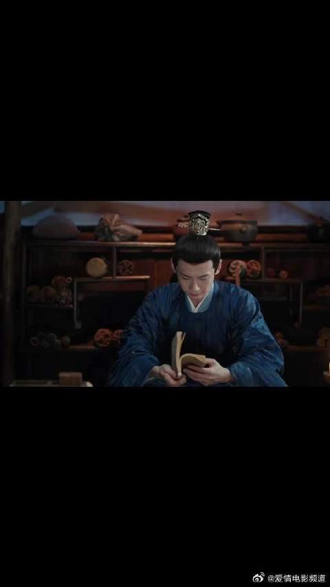 尹峥内心os：糟糕糟糕omg，怎么满脑子都是李薇呀！