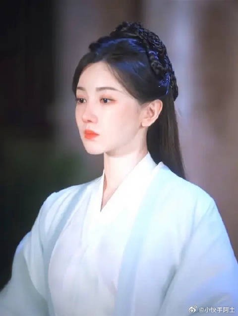 忘了，仿佛不在人间