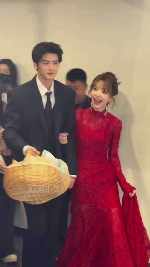 合体了!营业了!画面太美好了,太期待了