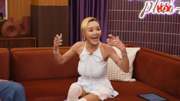 香港知名女星叶子楣自曝曾与伍咏薇亡夫恋爱，两人回忆拍拖细节竟高度相似