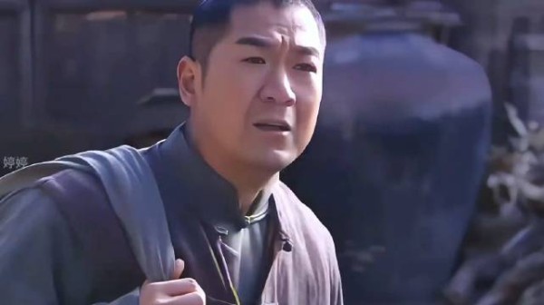 男人下乡捡漏 居然捡到几百座四合院?