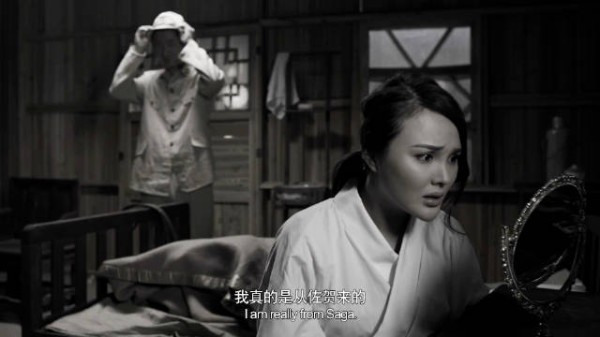 新井这小子最精了,专门装认不出来