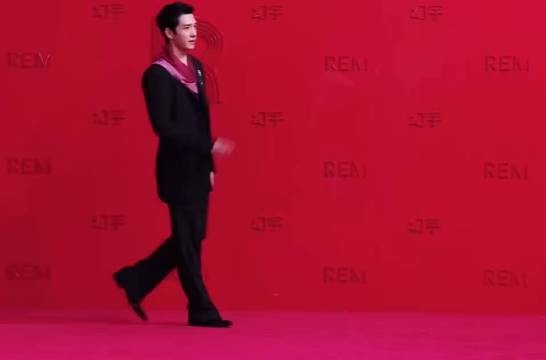 建议井柏然连夜进组,好状态不进组拍戏可惜了