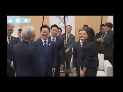 黄仁勋向李在明介绍自己的女儿,李在明:你长得这么年轻,不像有女儿的人