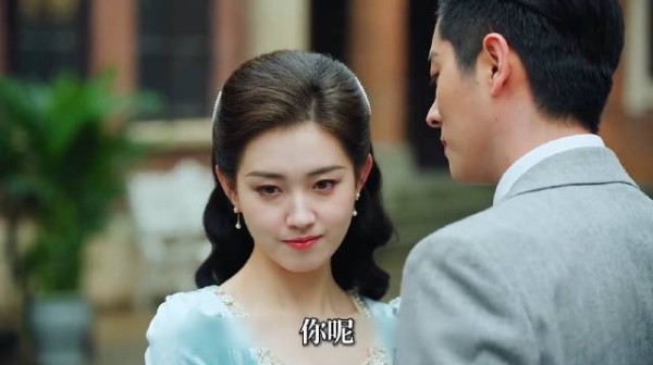 以为是真爱,实际是表现出的深情