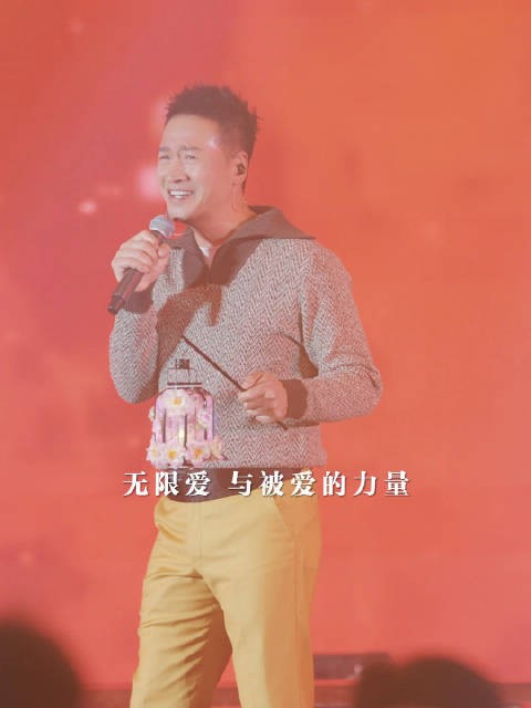 四爷穿越回来提着灯笼寻非遗