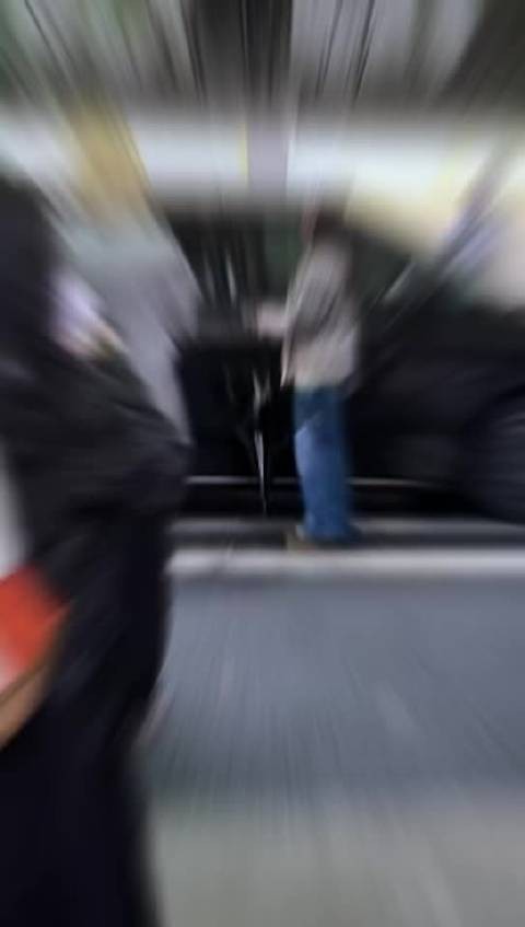 田嘉瑞亮相横店影视节文荣奖上班直拍