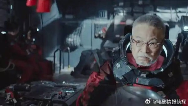 地球偏离轨道,引发大规模地震,姥爷大秀车技逃出生天!
