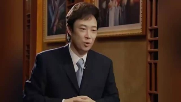 费玉清谈哥哥张菲和姐姐费贞绫!张菲喜欢吹牛?哈哈