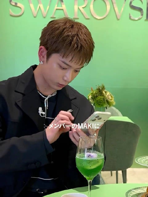 拍了甜点的照片说要发给成员的 是set log吗? .