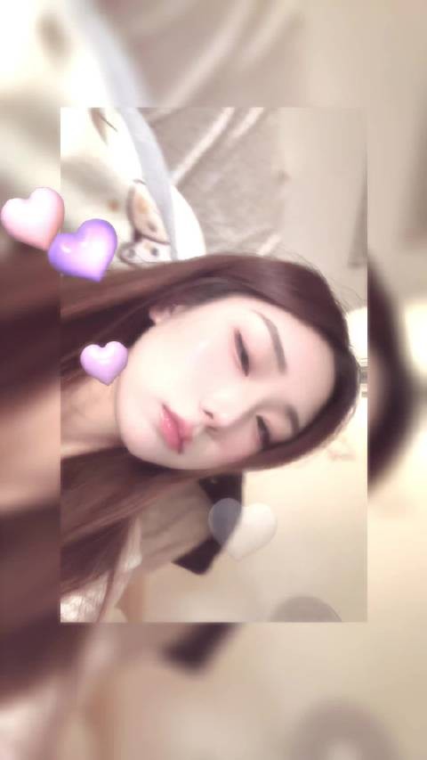如今已经很少有人能戳到我的痛点 感谢多年来曾有一张脸供我沉湎