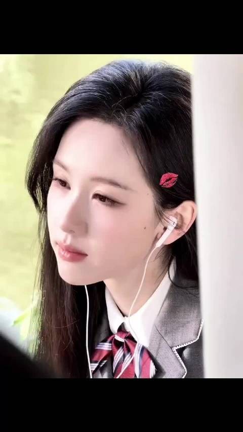 陈都灵美到我了呢