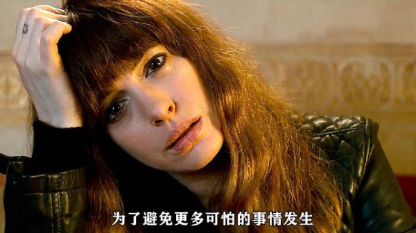 女孩被闪电击中,意外觉醒超能力