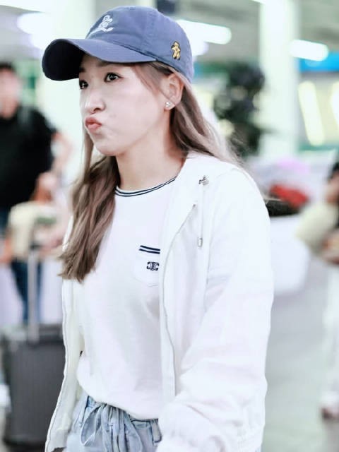 20261028｜刘诗雯 SZX 到达 好久不见 特别美萌@刘诗雯Sunny ·