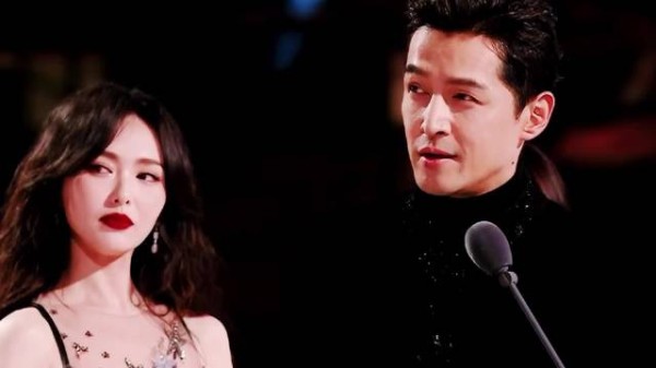 胡歌左手牵娜扎右手牵唐嫣,与刘亦菲杨幂等女星趣事多