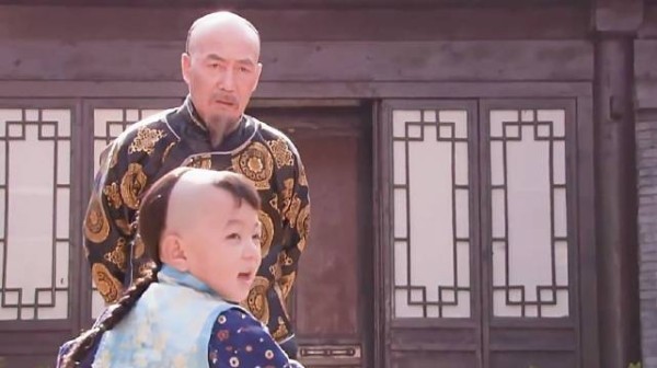 拿安宫牛黄喂鱼,鱼全撑死,5 岁小景琦的脑回路谁能懂