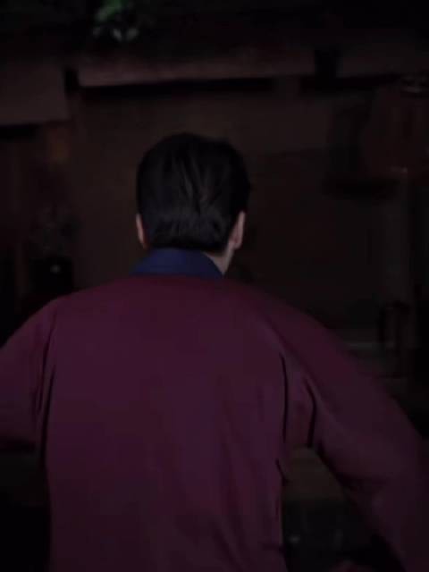 重温重温 一直不懂英俊为啥要露出这种表情 等茗坤就这么懵逼地误入大床房