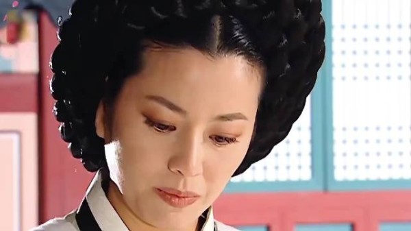 聪明人就是聪明人,女大厨用一碗白饭,坐稳御膳房最高尚宫的位置 大长今