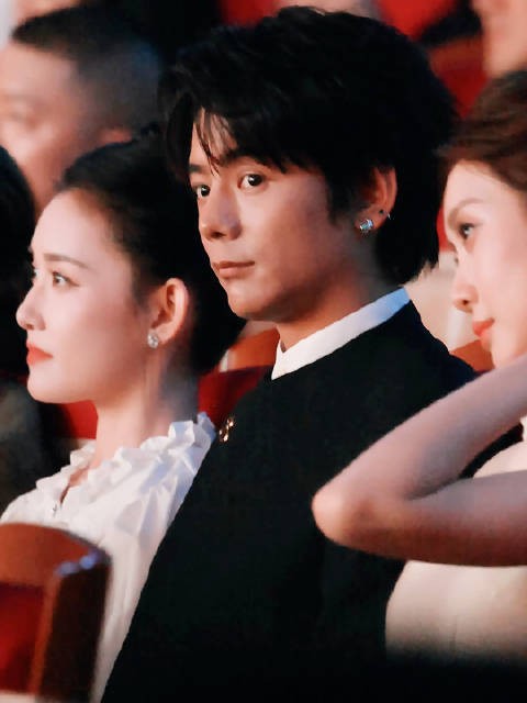 甜宝宝@理塘丁真