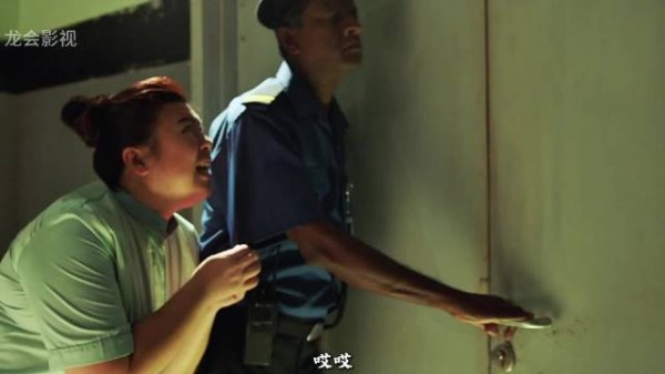 高建翔将尸体拖入母亲棺材封钉，棺内手机铃声突响