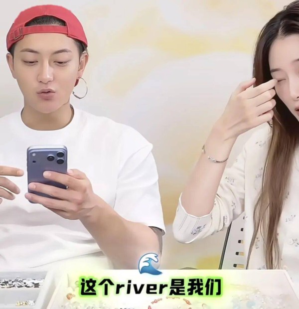 黄子韬刚为徐艺洋的妊娠纹怒怼黑粉,后脚就把儿子小名曝光,徐艺洋个人品牌小海豚元素不是巧合?