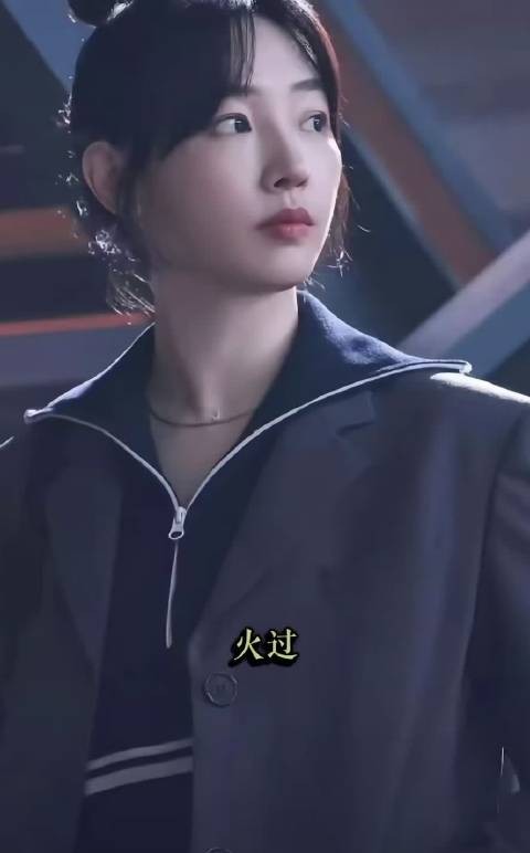 白百何儿子元宝长到190cm,育儿观拒绝亲子综艺