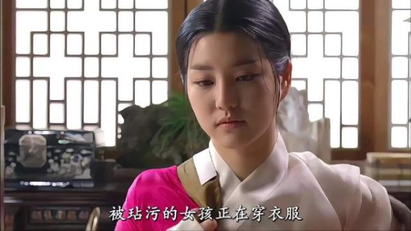 失去贞节的少女彻底黑化,强势叫板大姐大