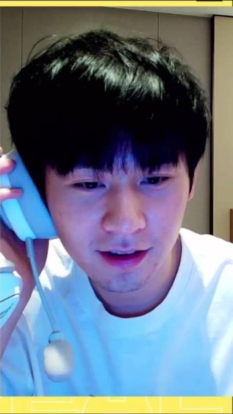无畏唱爱的供养幂姐收不到版权费哈哈哈哈，真是搞笑名场面