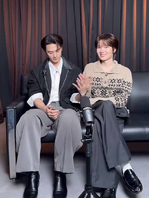 看一下另一个角度的Hey bro whats up