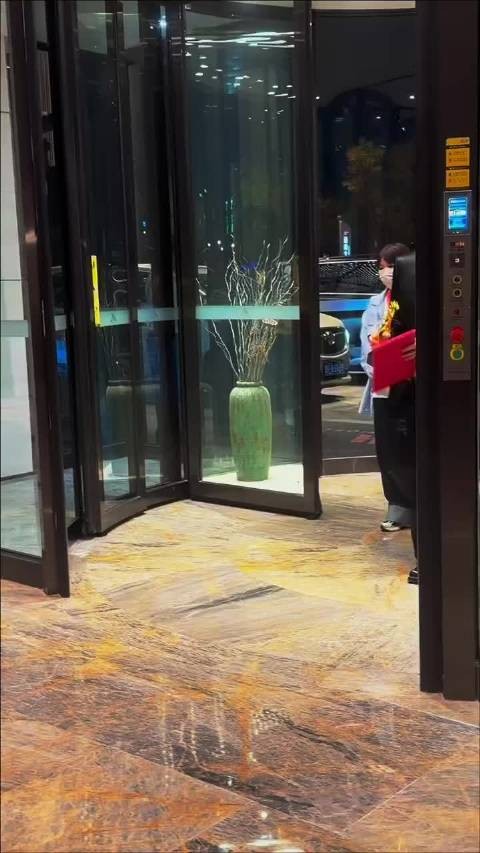 偶遇王仁君 长柏向来方正