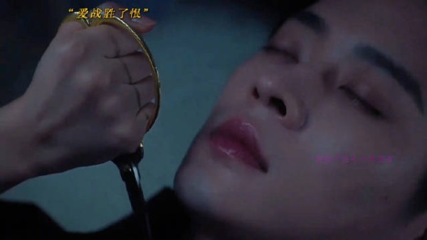 虞昶轩叶平君夫妻反目,叶平君恢复记忆误认仇人